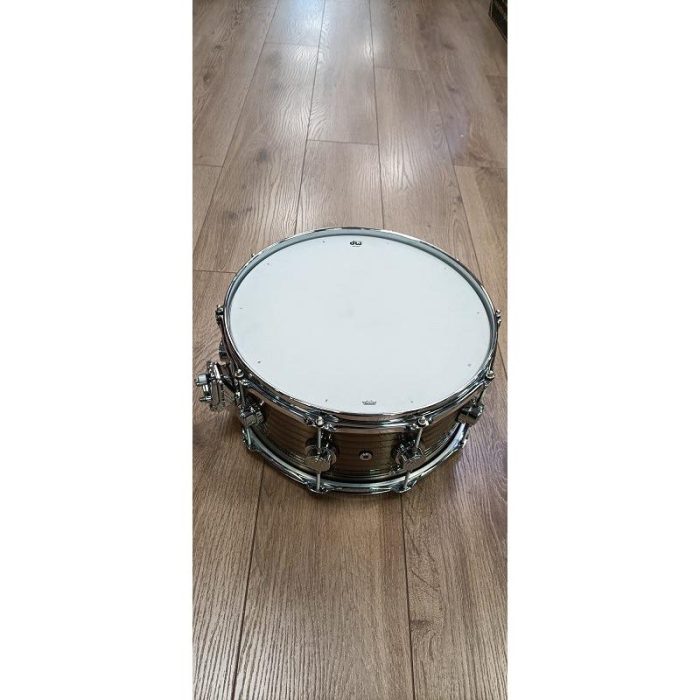 CAJA DW COLLECTOR'S 14x6,5" VINTAGE BRASS OVER STEEL