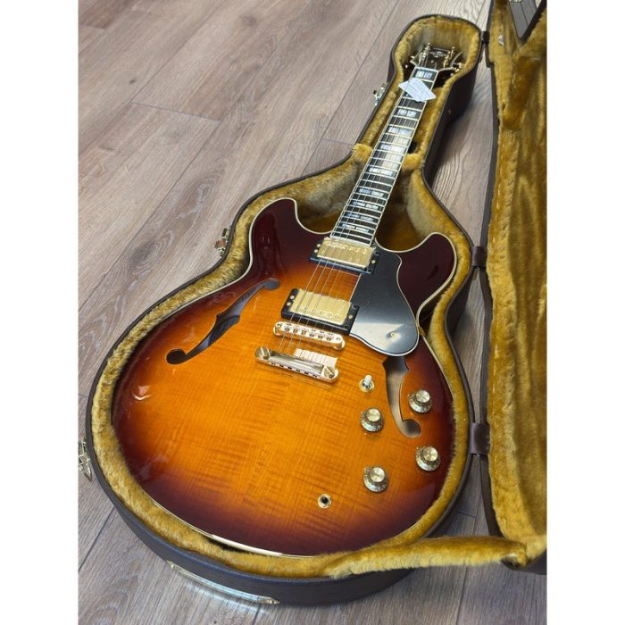 GUITARRA SEMICAJA YAMAHA SA2200 VIOLIN SUNBURST